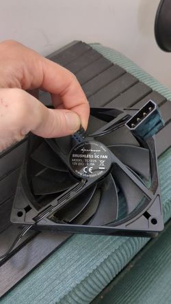 The 12V fan